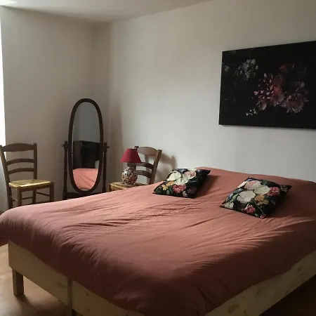 펜션 Maison De Centre 6 Personnes Précigné