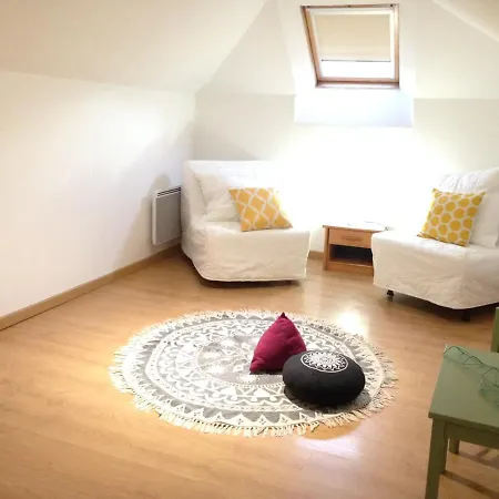 펜션 Maison De Centre 6 Personnes Précigné